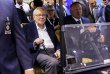 Reportaj WSJ de la Adunarea Generală a Acţionarilor Berkshire: Warren Buffett laudă Apple după ce Berkshire Hathaway şi-a redus participaţia. Istoricul investitor îi aduce un omagiu şi regretatului său partener de afaceri Charlie Munger