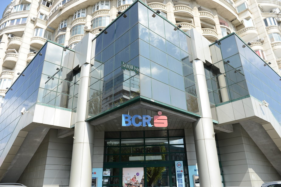 Şeful Erste nu exclude creşterea businessului local printr-o achiziţie. BCR a făcut profit de 600 de milioane de lei în primul semestru din jocul provizioanelor