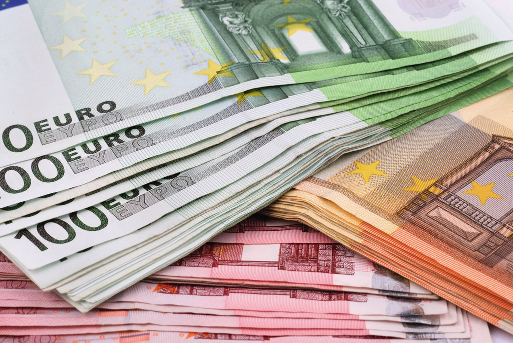 Dedeman, Auchan şi MOL, noii miliardari în euro din România