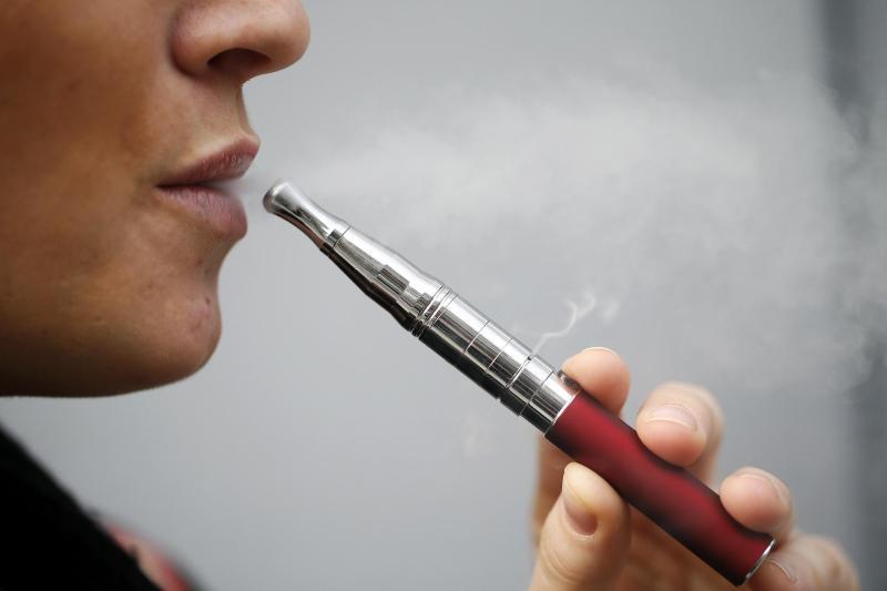 Philip Morris, 490 mil. euro la Otopeni în rezerve pentru ţigarete electronice