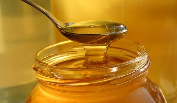 Apicultorii români exportă miere de 21 mil. euro în Germania, Italia şi Franţa