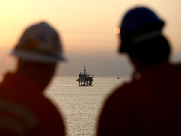 Istoria se repetă: statul e gata să îngheţe la nivelul existent redevenţele pentru gazul din Marea Neagră