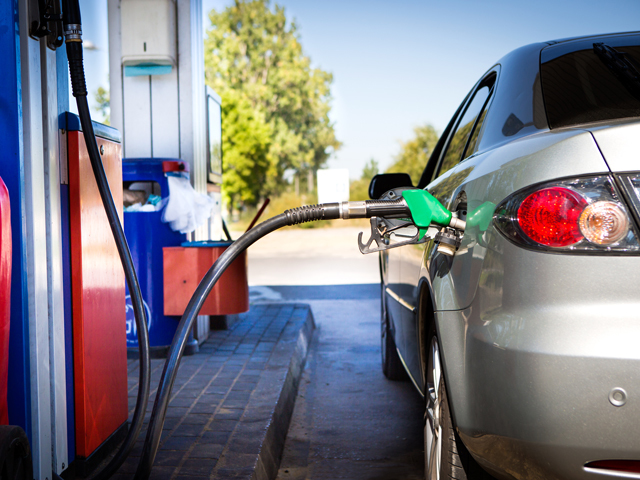 Semne de îngrijorare pe o piaţă de 10 mld. euro: cererea de carburanţi ar putea termina anul pe minus, prima dată după 2014