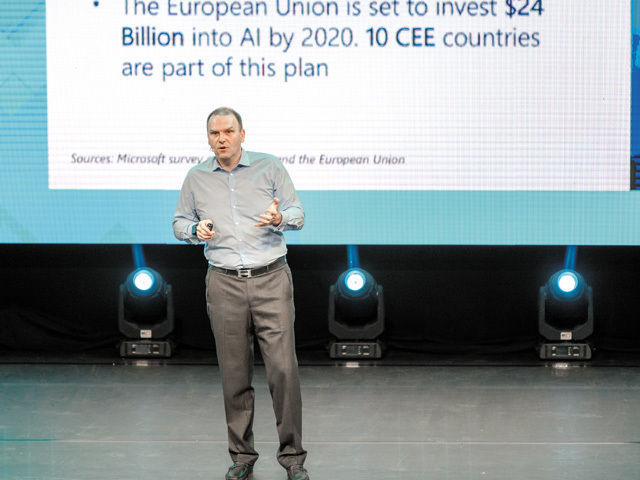 Philippe Rogge, preşedinte Microsoft CEE: Soluţiile de inteligenţă artificială vor deveni ceva obişnuit în business, ca Word şi Excel