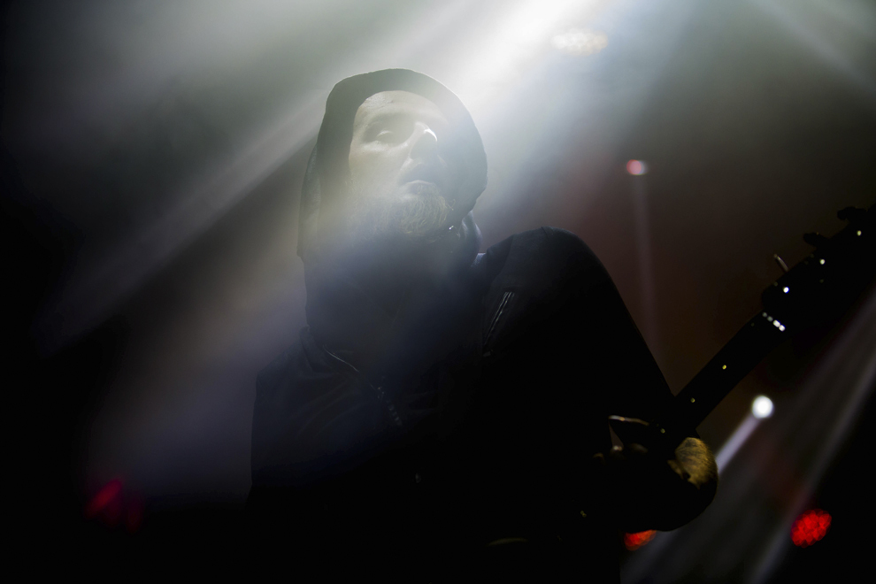 Kay Brem, membru al trupei Eluveitie, susţine un concert în cadrul Artmania Festival Sibiu 2014, la Hala Balanţa din Sibiu, vineri, 8 august 2014.
