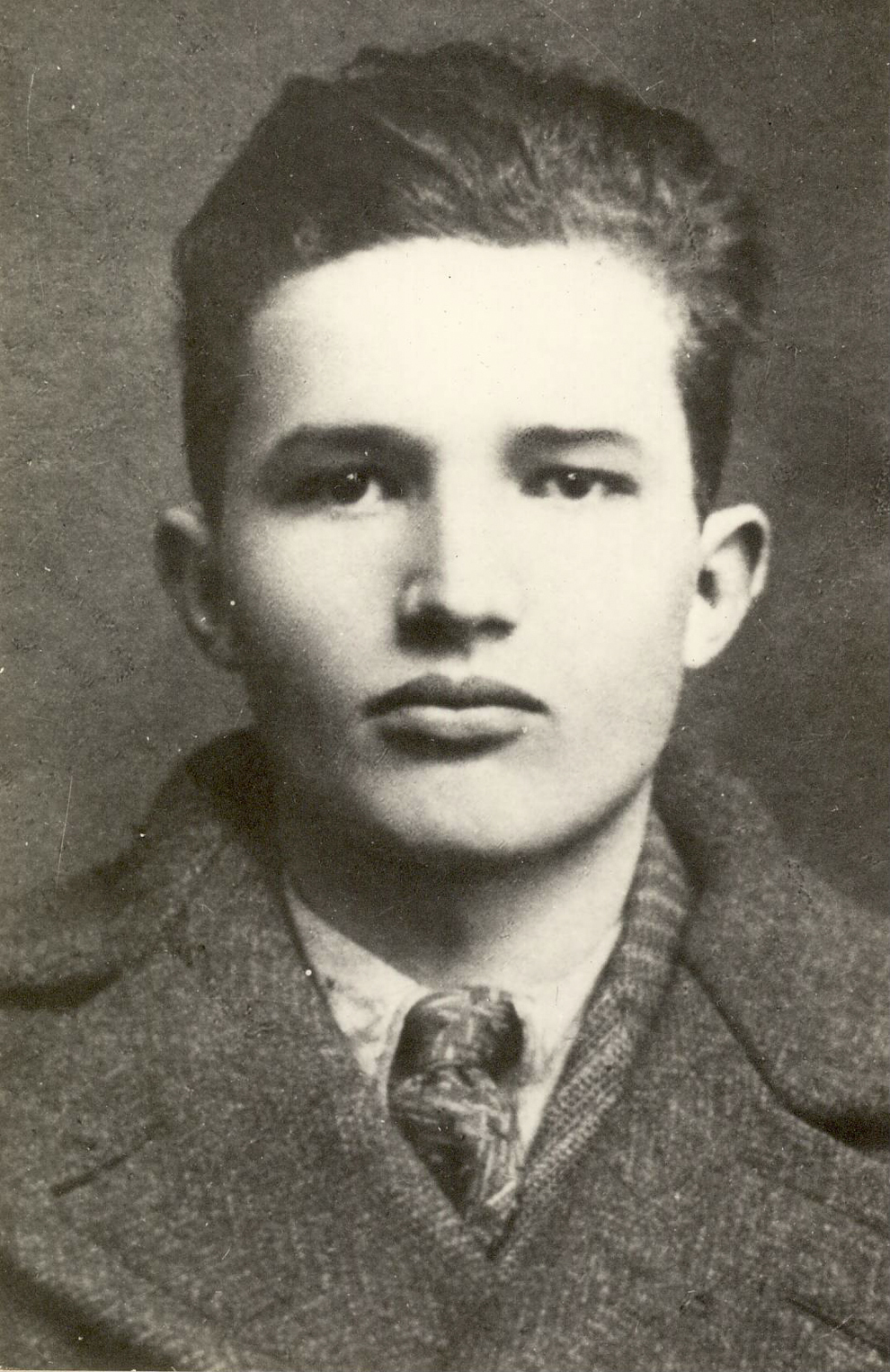 Portret Nicolae Ceauşescu. (1936).