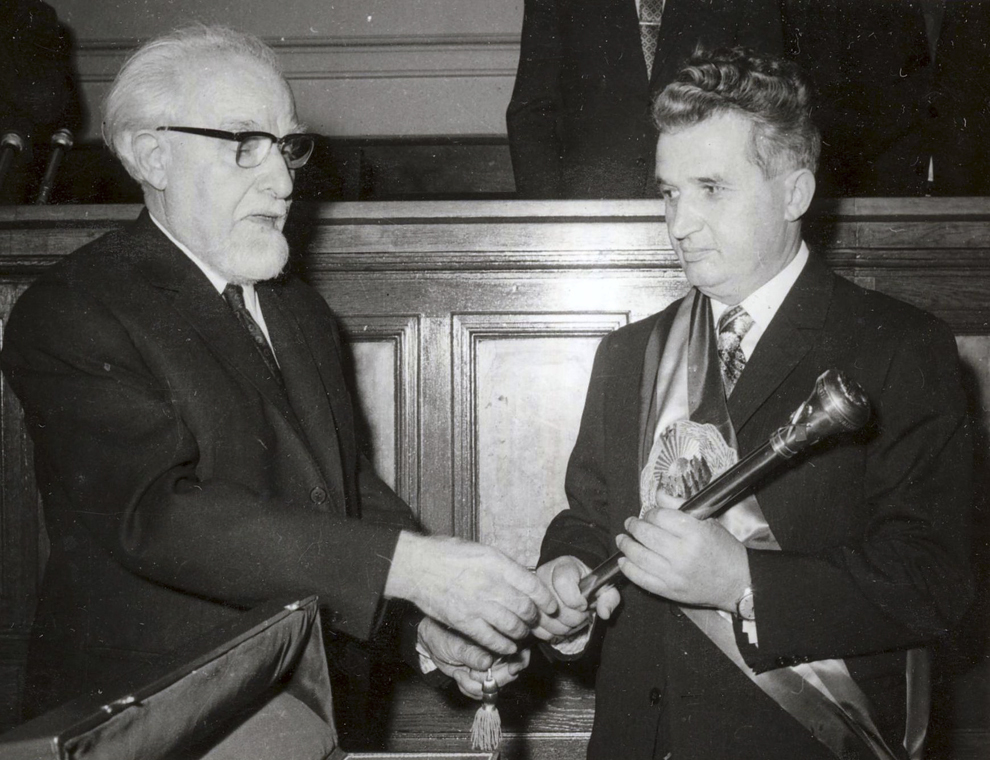 Aspecte de la alegerea primului preşedinte al R.S.R., Nicolae Ceauşescu, secretar general al P.C.R. (29 apr.1974).