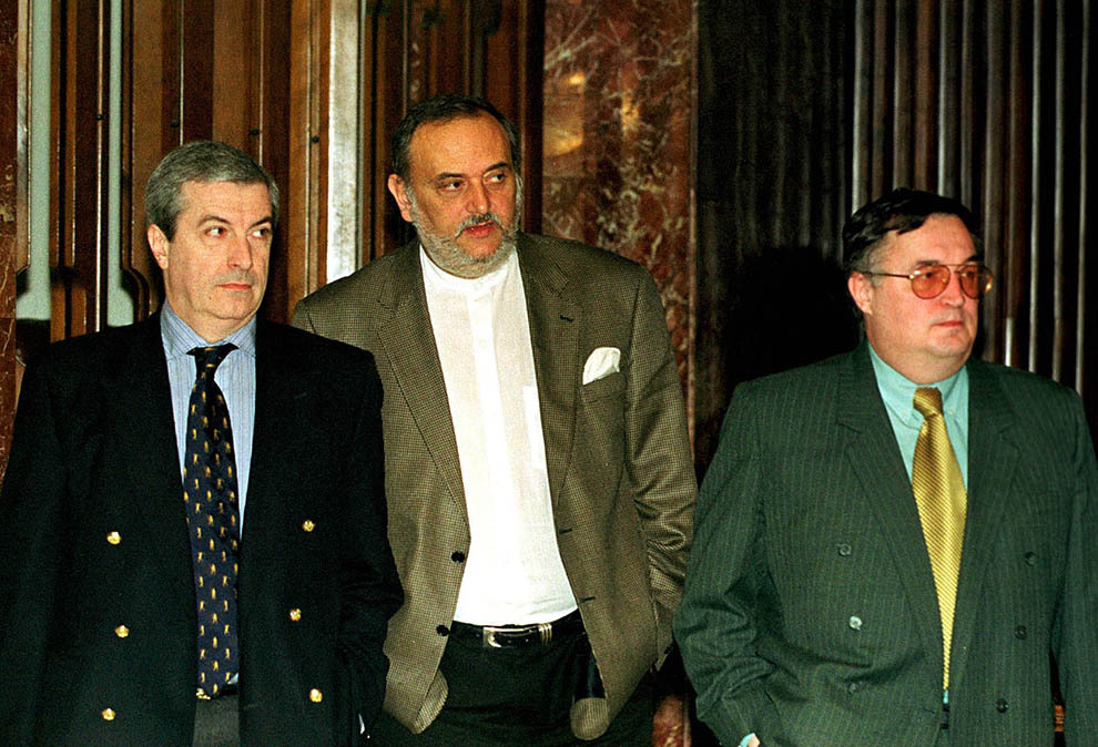 Călin Popescu Tăriceanu, Dinu Patriciu şi Horia Rusu participă la Conferinţa Naţională a Tineretului Naţional Liberal, sâmbătă, 8 aprilie 2000.