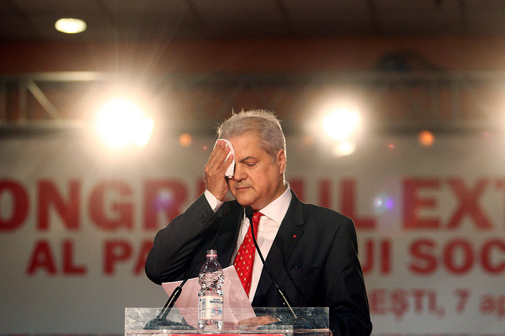 Adrian Năstase participă la lucrările Congresului PSD, în Bucureşti, sâmbătă, 7 aprilie 2012. 