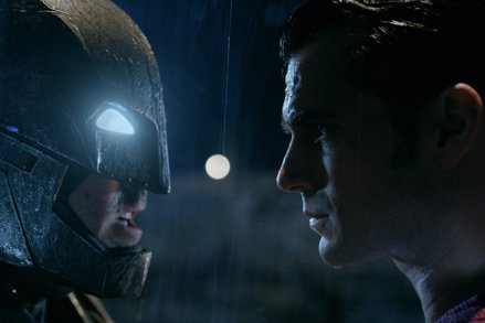 Batman vs. Superman: Zorii dreptăţii-Galerie foto film
