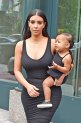 

Fiica starletei Kim Kardashian a debutat ca model, la doar 13 luni 

