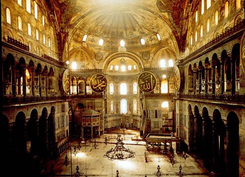 Istanbul - Pagina 3 Hagia-sophia-interior