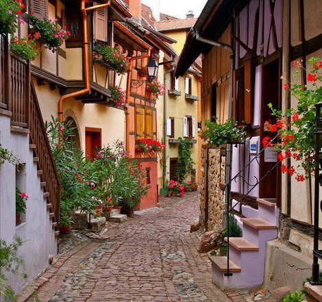 Eguisheim,                                                           Franţa