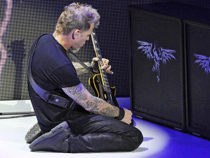 Liderul Metallica, James Hetfield: Trupul meu nu poate duce mai mult 50 de concerte pe an