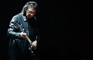 Chitaristul Black Sabbath, Tony Iommi, povesteşte cum l-a întâlnit pe Trump