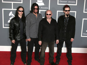 Liderul Disturbed, David Draiman, spune că trupa va înregistra un EP acustic  