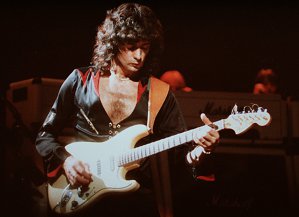 Chitaristul Ritchie Blackmore ar vrea să cânte în ultimul concert Deep Purple