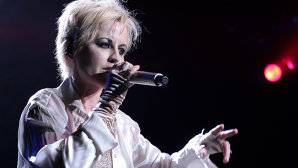 Ce spun legiştii despre rezultatele autopsiei vocalistei The Cranberries, Dolores O’Riordan