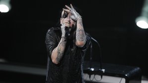 VIDEO: Marilyn Manson a dat-o de gard într-un concert. Fanii îşi cer banii înapoi
