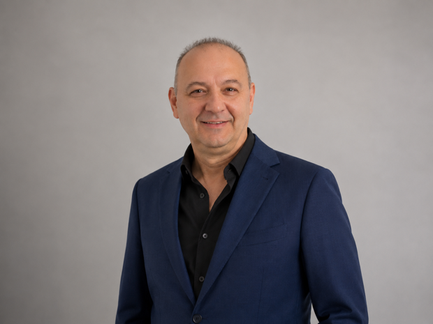 „Mai eşti acolo?” Cum funcţionează aplicaţia care verifică dacă angajaţii lucrează de acasă şi ce spune antreprenorul care a creat-o