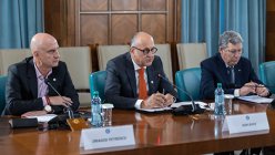 Lista oamenilor de afaceri care au participat la prima întâlnire dintre premierul Luca Niculescu şi mediul de afaceri. Ce au discutat
