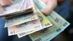 Fabrica bate biroul? Care sunt industriile care plătesc mai mult de 6.000 de lei net