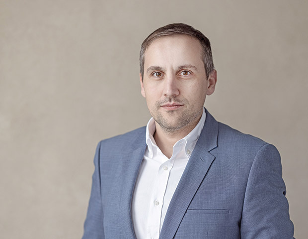 TOP DIGITAL BUSINESS MAGAZIN. Lucian Măţăoanu, Deputy CEO, Global Technical Services