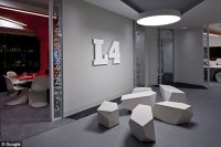 Google a mai deschis un sediu în care oricine şi-ar dori să lucreze. GALERIE FOTO