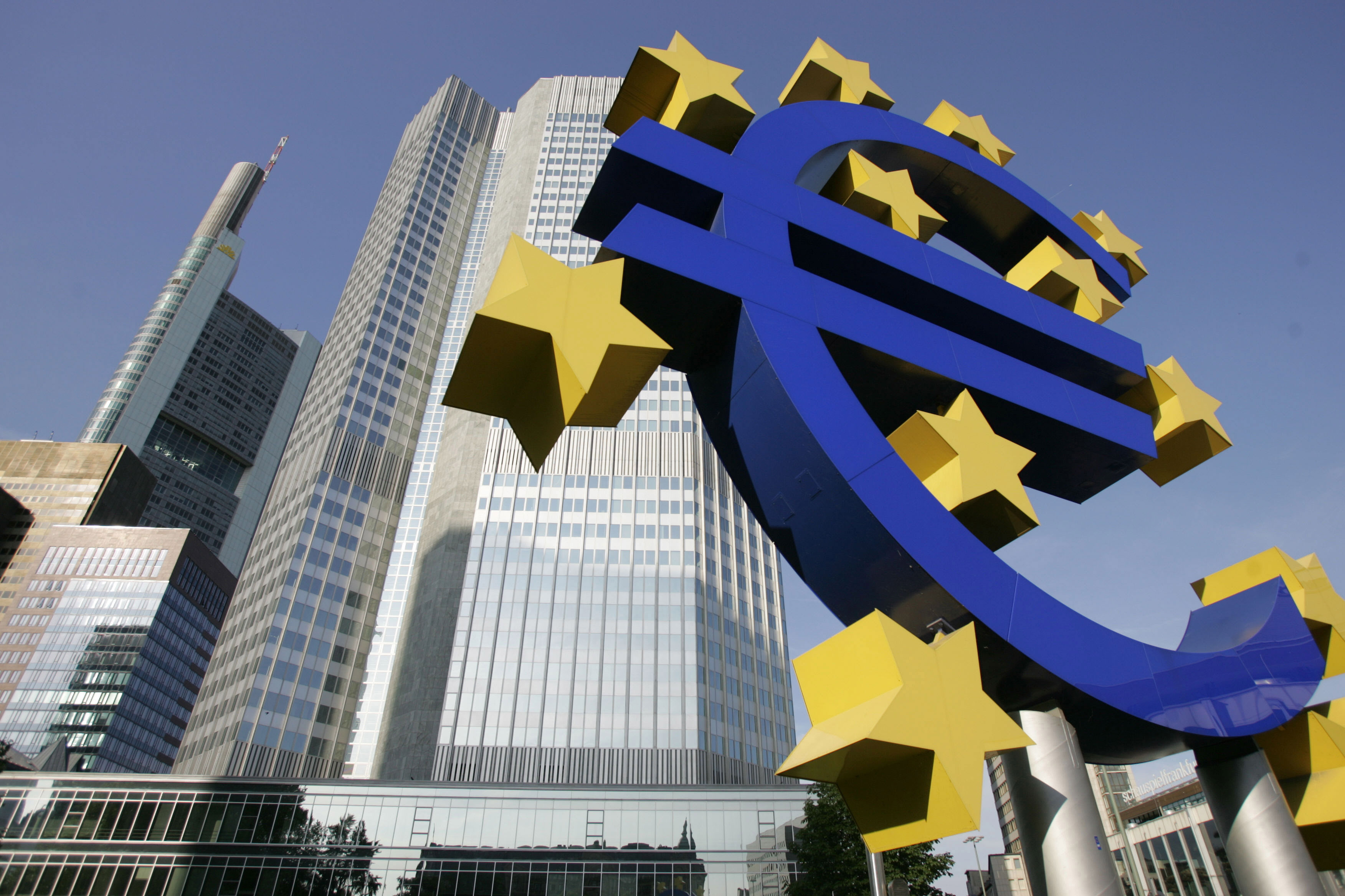Depozitele băncilor europene în cadrul BCE au urcat la maximul istoric de 453 mld. euro