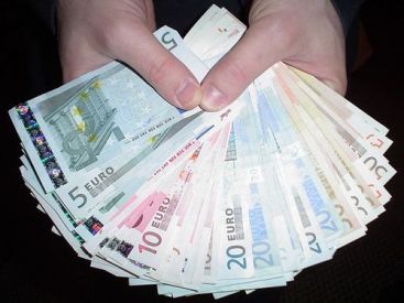 afaceri fac bani pe euro lucrați pe internet cu investiții mici