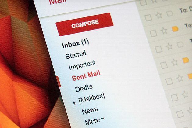 Butonul care te salvează atunci când trimiţi un e-mail greşit