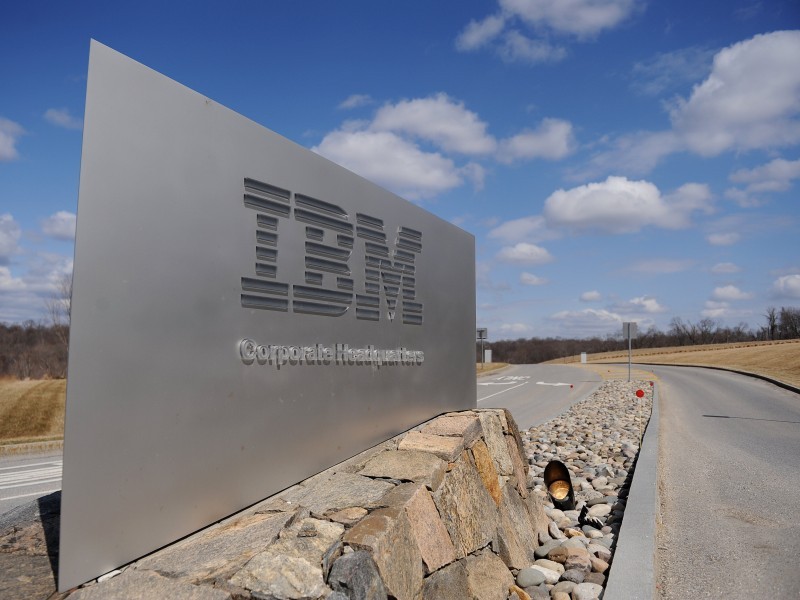 IBM va construi cel mai performant calculator din lume pentru a cerceta originea Universului