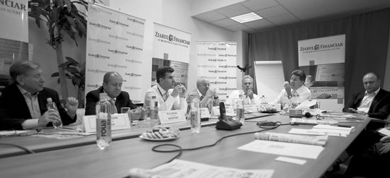 Vladimir Cohn (Ecopack), Mihai Bogza (Bancpost), Lucian Croitoru (BNR), Constantin Stroe (Dacia), George Mucibabici (Deloitte), Dan Pascariu (Unicredit Tiriac Bank) si Dan Sucu (Mobexpert) au explicat ieri cum a schimbat criza modelele de business din Romania, din banci si din companii