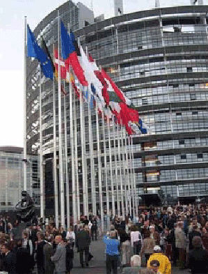 Parlamentul UE de la Bruxelles, un nou front al Războiului rece al spionilor