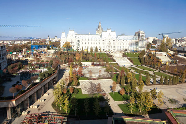 Clădirile din proiectul Palas sunt legate de Palatul Culturii, un simbol al Iaşiului, printr-un parc de 50.000 mp.