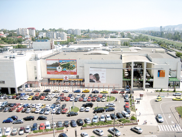 Iulius Mall, reţeta românească de centre comerciale