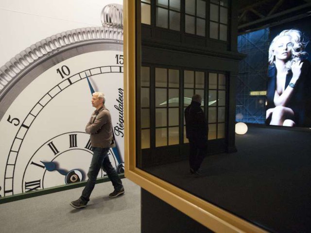 Producătorii elveţieni de ceasuri sparg barierele 