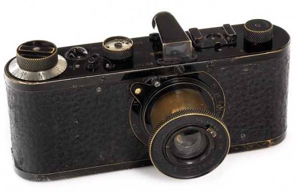 Pentru 1,32 mil. dolari acest aparat de fotografiat a devenit cel mai scump din lume