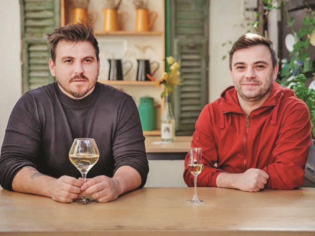 Cum au reuşit doi fraţi din Buzău să lanseze Bucătăria.localfood, unul dintre cele mai savuroase proiecte gastronomice din Bucureşti? Au mizat pe un spaţiu mic şi pe un meniu bazat pe ingrediente locale