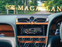 Care e legătura dintre Bentley România, constructorul auto britanic care a ridicat personalizarea automobilelor la rang de artă, şi producătorul unora dintre cele mai apreciate whisky-uri din lume, The Macallan?