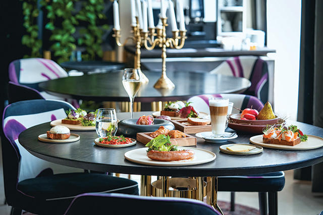 Restaurantul de fine dining L’Atelier, din cadrul hotelului de cinci stele Epoque Hotel Relais & Châteaux din Bucureşti, şi-a stabilit o nouă direcţie culinară. Cu ce vine nou?