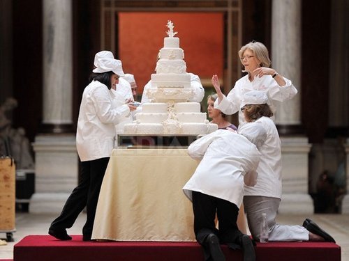 Nunta regală: Cum arată tortul miresei