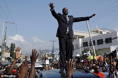 Candidatura la preşedinţie a lui Wyclef Jean nu a fost acceptată pentru că acesta nu locuieşte în Haiti