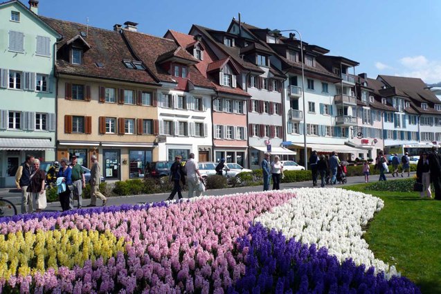 Zug, locul unde se câştigă 240 de euro pe zi. Cum atrage un orăşel elveţian cu 26.000 de locuitori câte 1.000 de noi companii pe an   