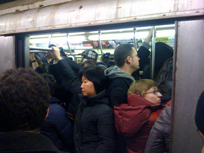 Top 10 cele mai mari sisteme de metrou din lume - GALERIE FOTO
