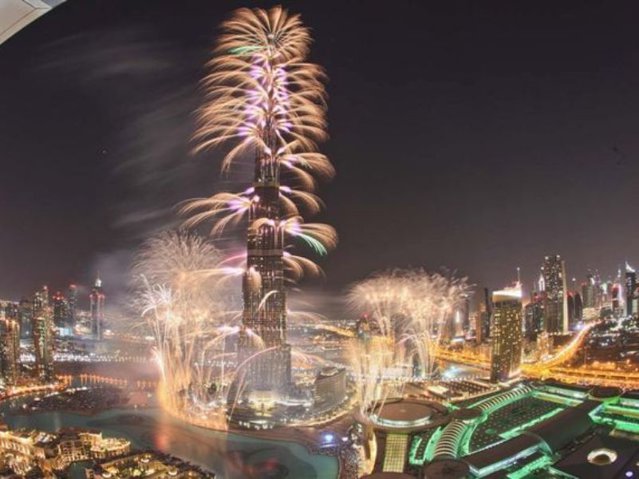 Spectacol pirotehnic grandios în Dubai. Scena a fost cea mai înaltă clădire din lume. FOTO +  VIDEO