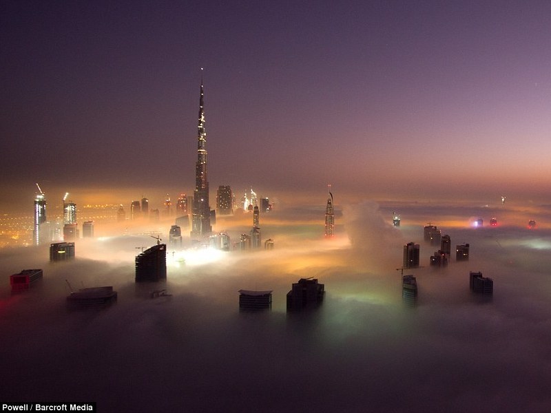 Dubai, oraşul din nori: Fotografii spectaculoase cu panorama "perlei" Emiratelor - GALERIE FOTO