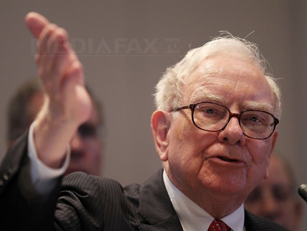 Buffett: Cei care au cumpărat acţiuni Facebook pentru a le vinde a doua zi au avut o idee groaznică (Imagine: Mediafax Foto/AFP)