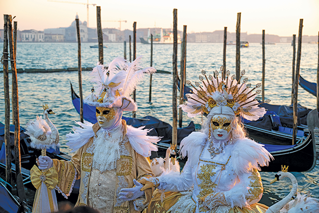 Cum arată Venezia de Carnaval? Merită o vizită...