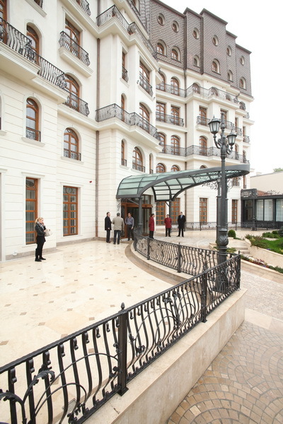 Cum arată cel mai nou hotel de cinci stele din Capitală - GALERIE FOTO